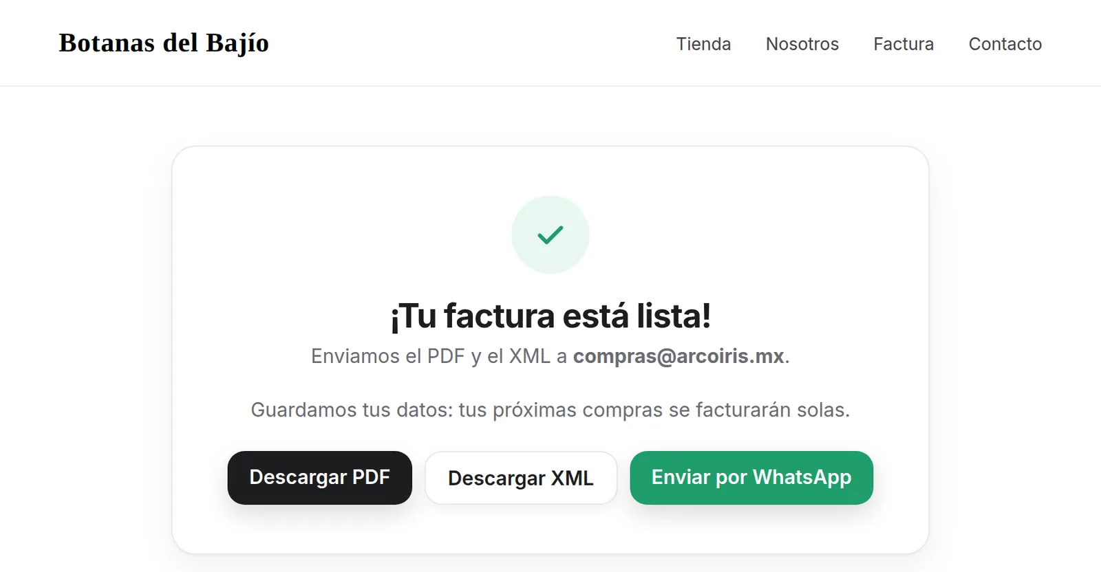 Confirmación de factura lista con botones para descargar PDF, XML o enviar por WhatsApp
